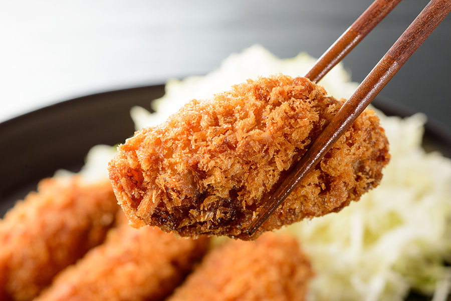 Hiroshima-style deep-fried oysters